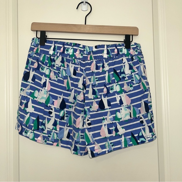 Vineyard Vines Women's Harbor
Scene Print Flowy Shorts Marlin Blue - Picture 2 of 6